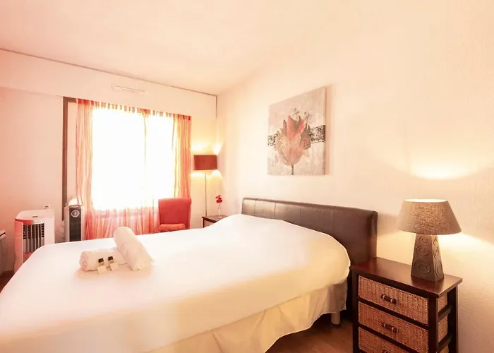 Lägenhet Quartier Vauban 2 Bedroom Antibes
