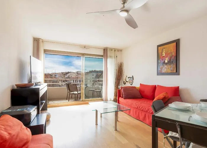 Quartier Vauban 2 Bedroom * أنتيب